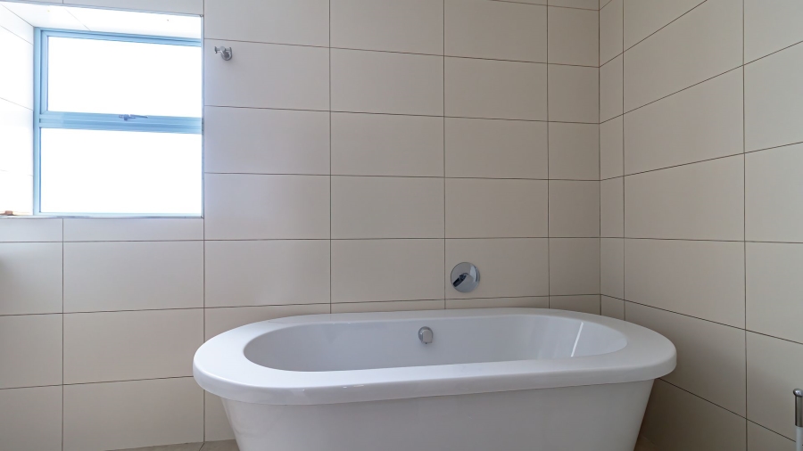 4 Bedroom Property for Sale in Blue Lagoon Western Cape